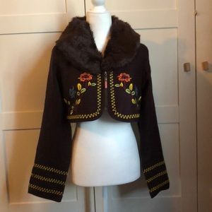 NWT Floral Embroidered Faux Fur Trim Wool Blend
